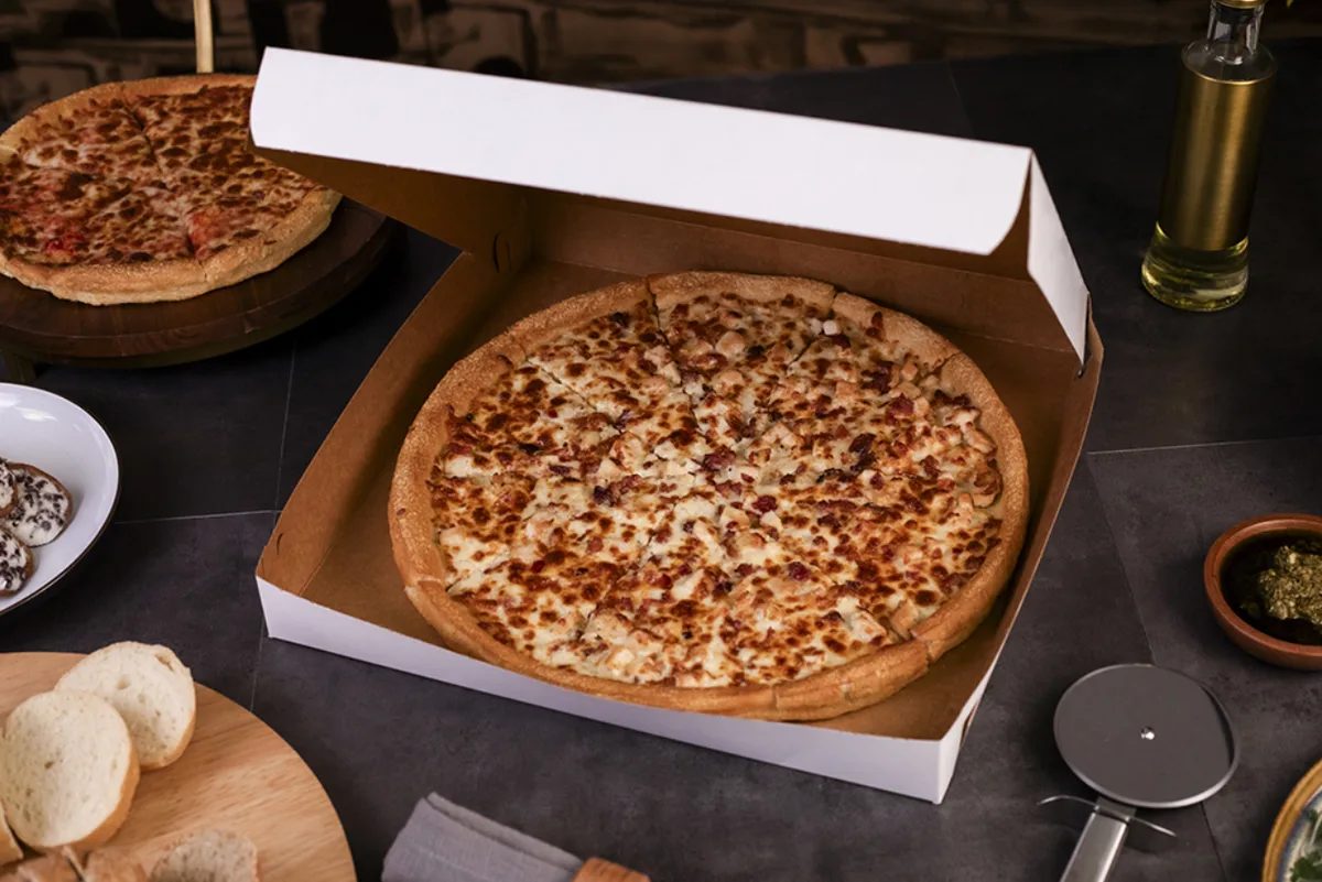 Caja para Pizza de Cartón 14″ × 14″