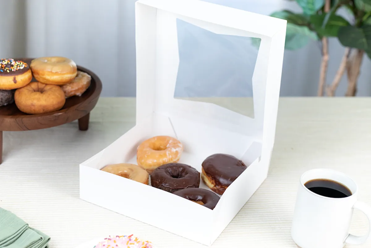 Caja para Panadería con Ventana 9X9X2.5"