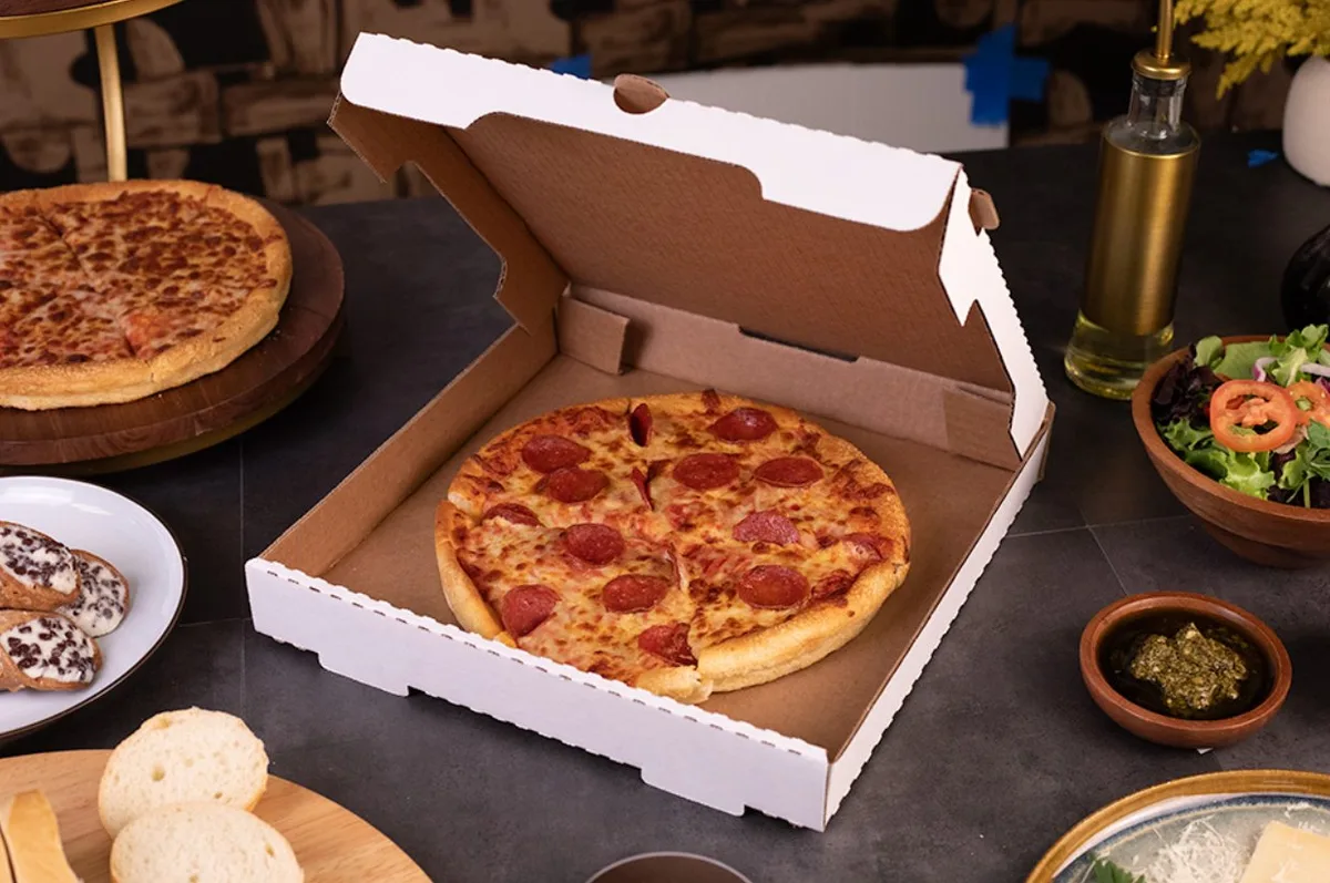 Caja Corrugada Blanca para Pizza 12″ × 12″