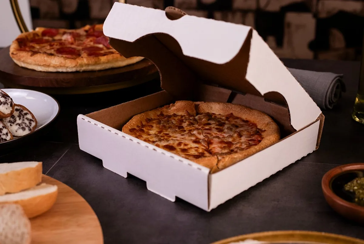 Caja Corrugada Blanca para Pizza de 8″ × 8″