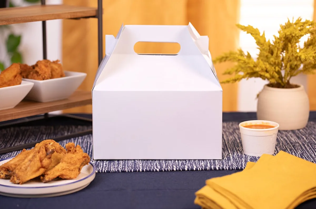Caja Picnic Tipo Barn 23.0 × 17.9 × 12.7 cm