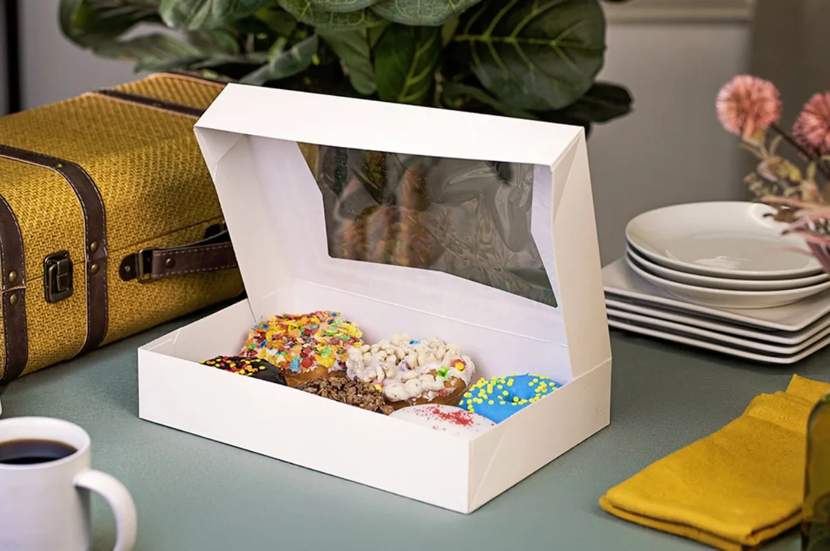 Caja para Panadería con Ventana 12X8X2-1/4"