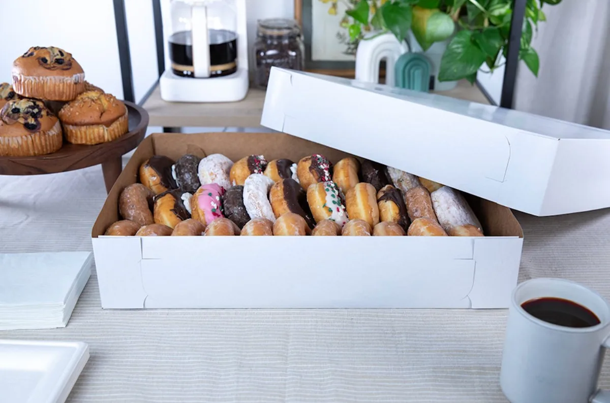 Caja Premium para Panadería / Charola para Donas 18X13X3-1/2" 